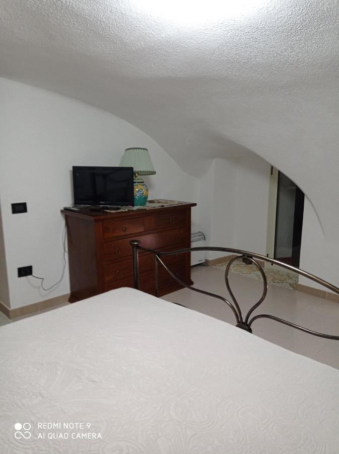 Antica Casa Cavaliere Villa ตรามอนติ ภายนอก รูปภาพ
